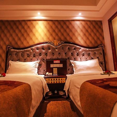 Chengdu Aviation Hotel Bagian luar foto