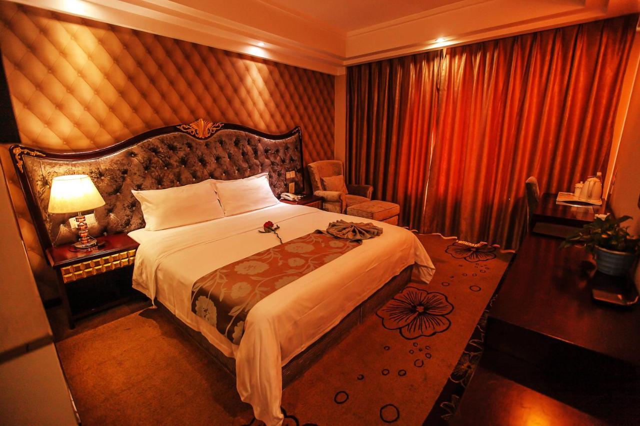 Chengdu Aviation Hotel Bagian luar foto