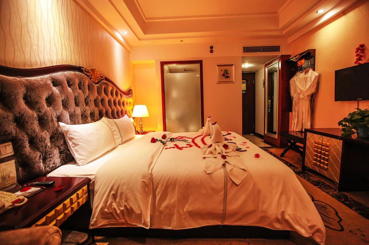 Chengdu Aviation Hotel Bagian luar foto
