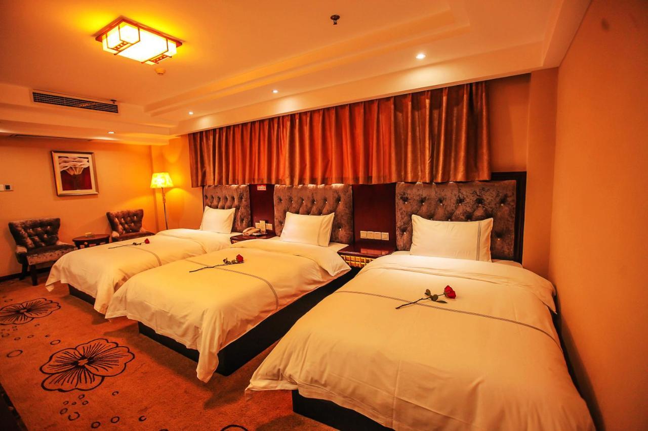 Chengdu Aviation Hotel Bagian luar foto
