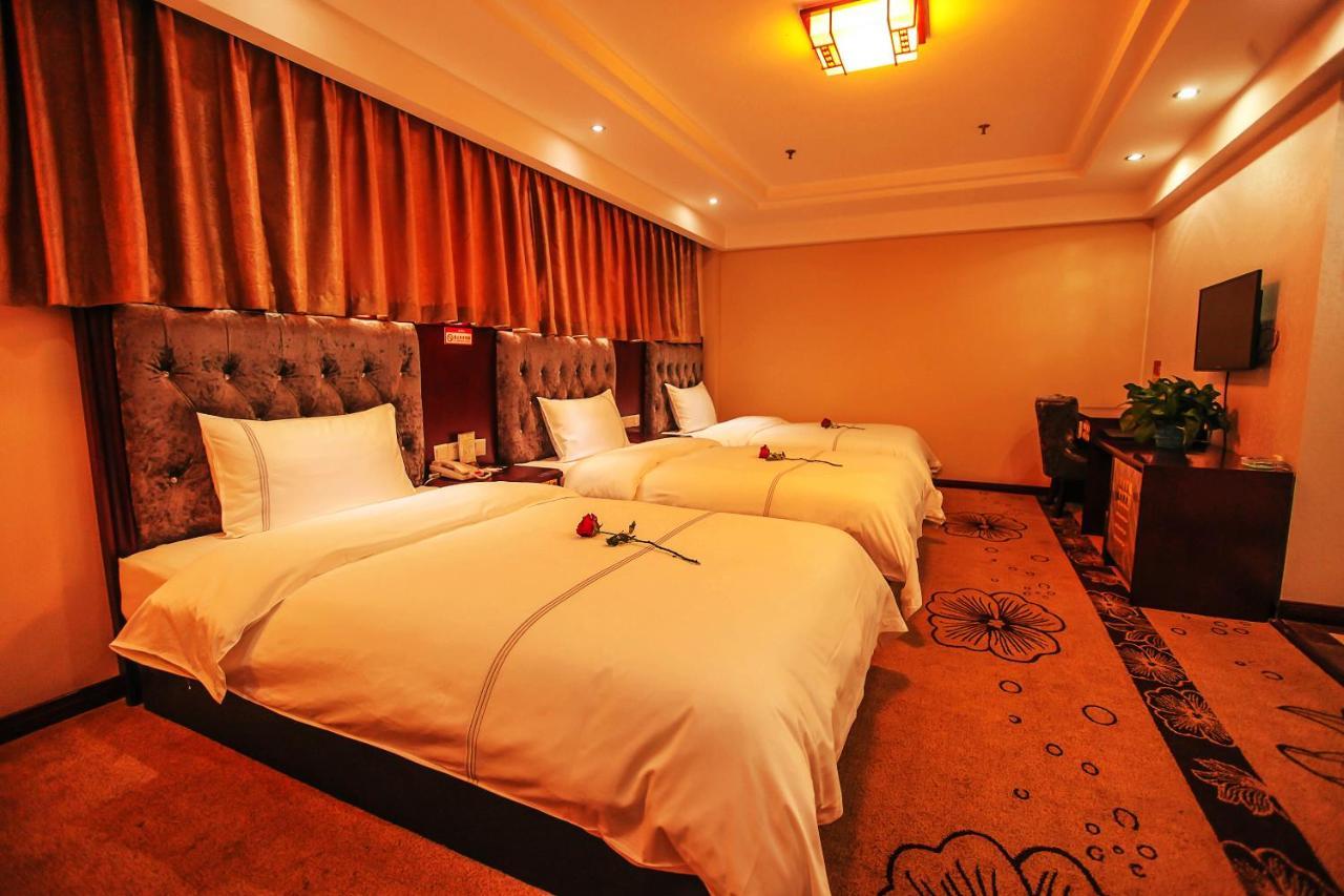 Chengdu Aviation Hotel Bagian luar foto